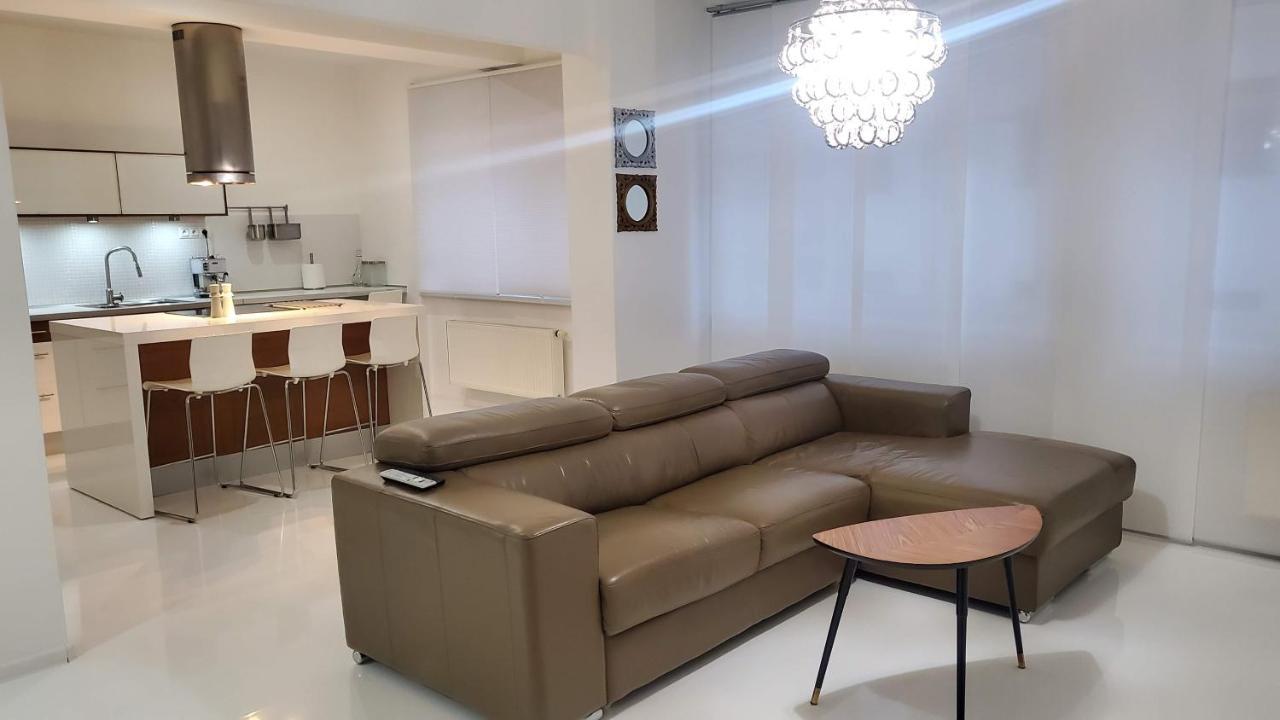 Apartman Julie Loket Esterno foto