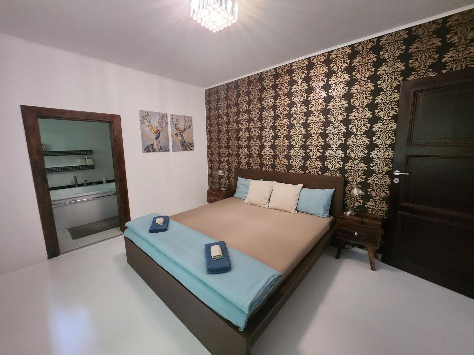 Apartman Julie Loket Esterno foto